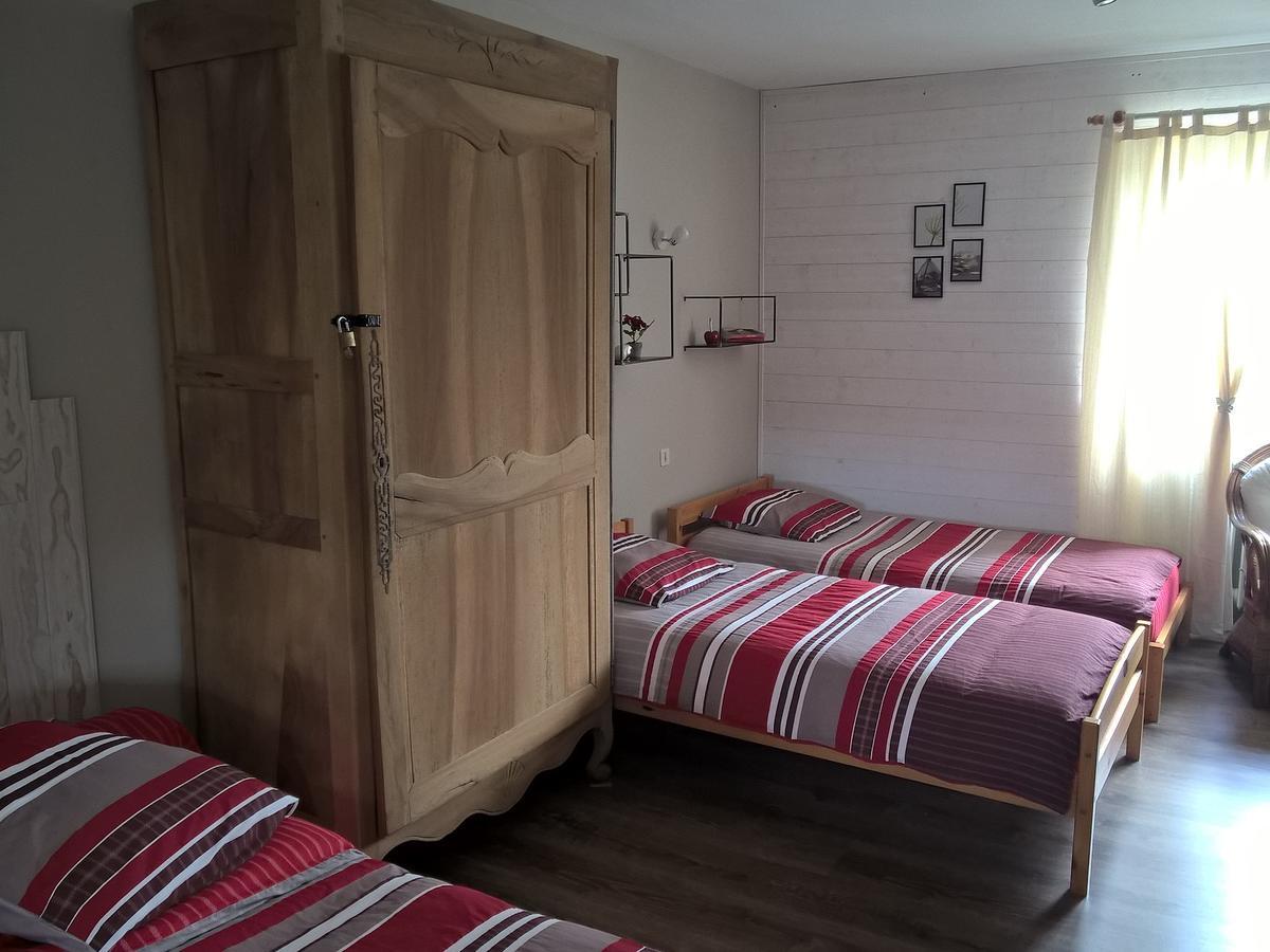 Bed and Breakfast Entre Marais Et Gatine Saint-Pompain Exterior foto